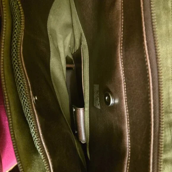 Matt & Nat Briefcase/Computer Bag - Picture 4 of 10